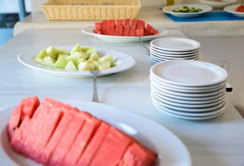 Отель Iris Boutique