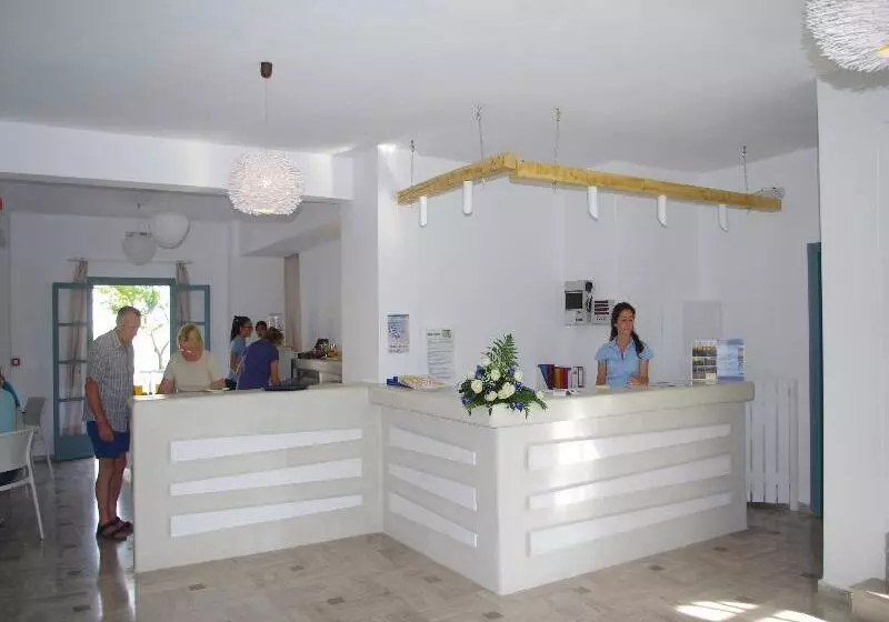 Отель Iris Boutique