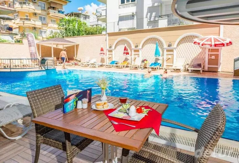 ホテル Lavinia Apart