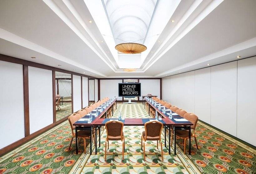 Lindner Hotel Prague Castle, Part Of Jdv By Hyatt