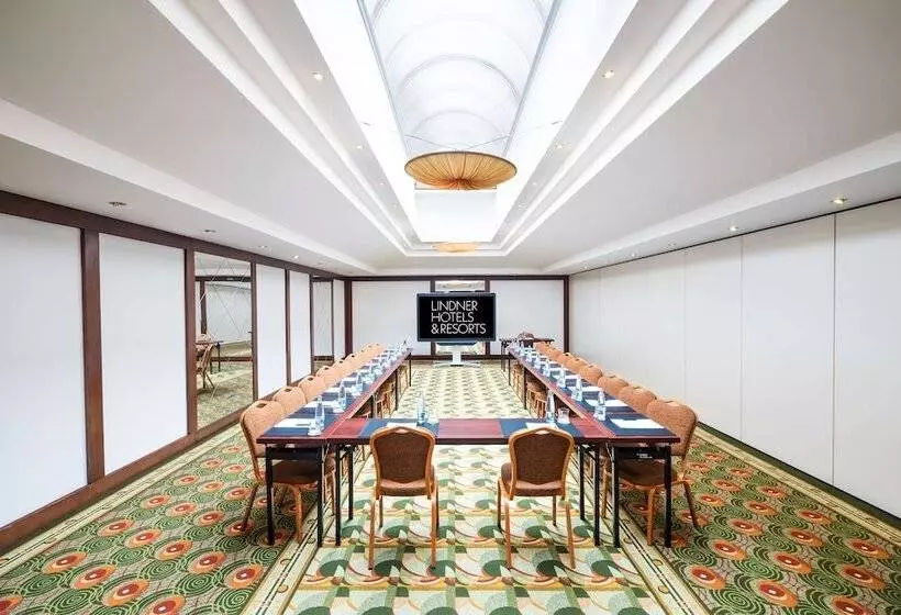 Lindner Hotel Prague Castle, Part Of Jdv By Hyatt