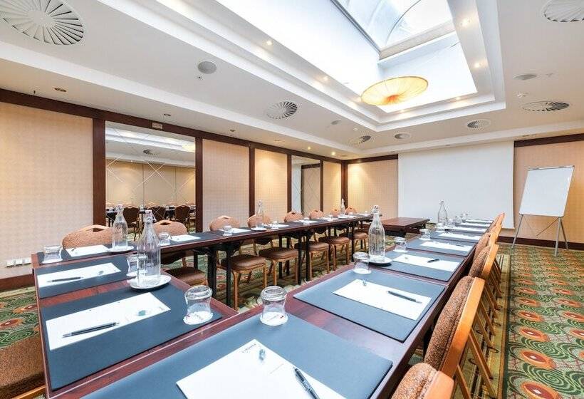 Lindner Hotel Prague Castle, Part Of Jdv By Hyatt