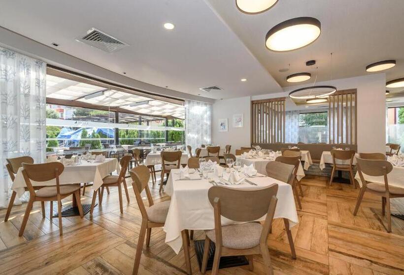 ホテル Lion Sunny Beach