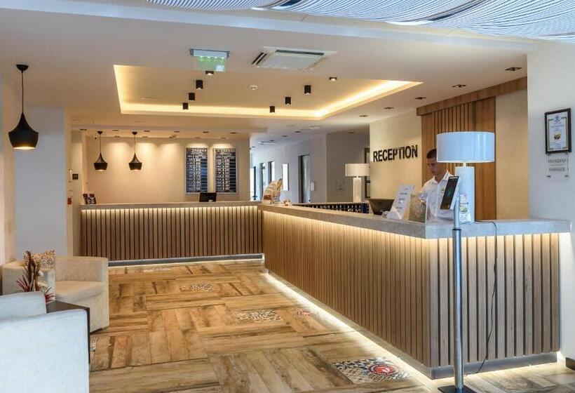 ホテル Lion Sunny Beach