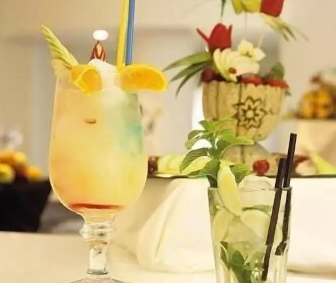 Отель M Glamour