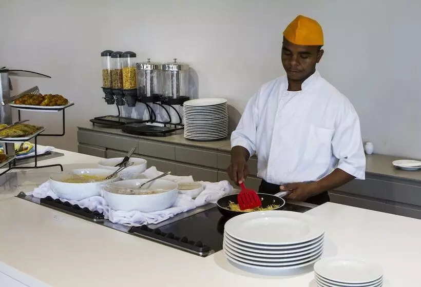 호텔 Montebelo Girassol Maputo