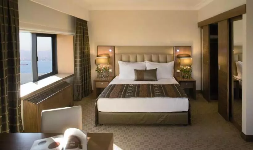 Mövenpick Hotel Izmir