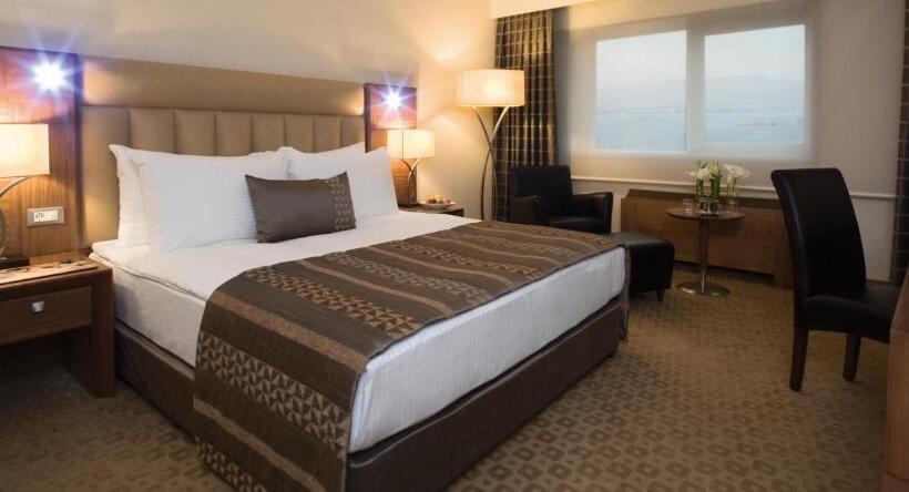 Mövenpick Hotel Izmir