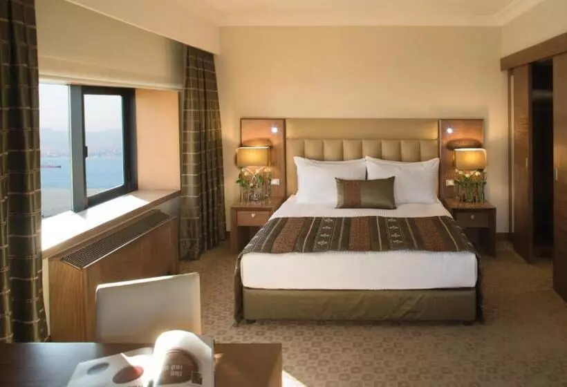 Mövenpick Hotel Izmir