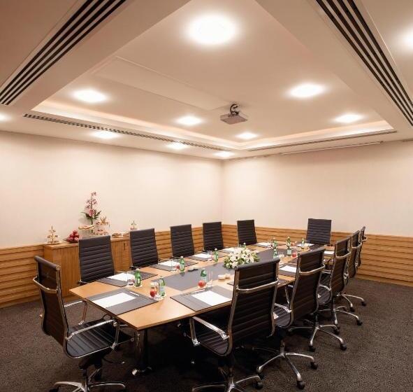 Mövenpick Hotel Izmir