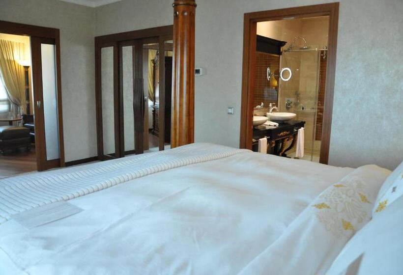 Mövenpick Hotel Izmir