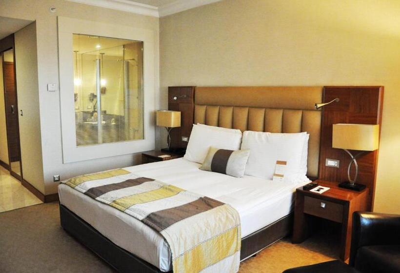 Mövenpick Hotel Izmir