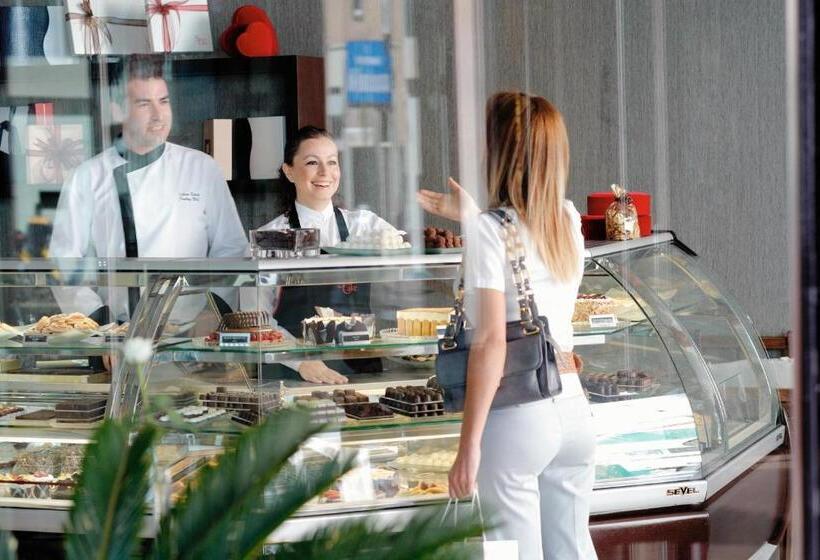 Mövenpick Hotel Izmir