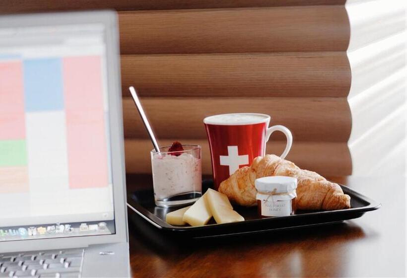 Mövenpick Hotel Izmir