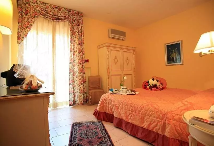 Отель Nuovo Savi