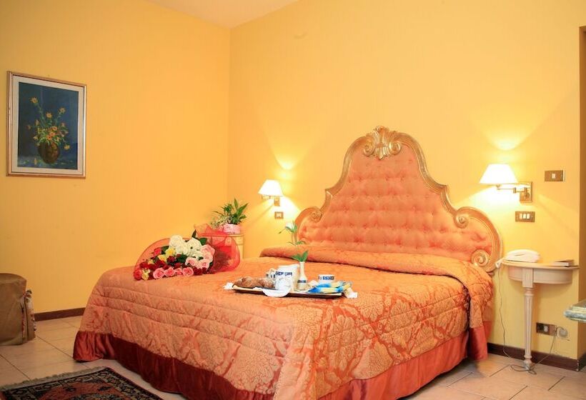 ホテル Nuovo Savi