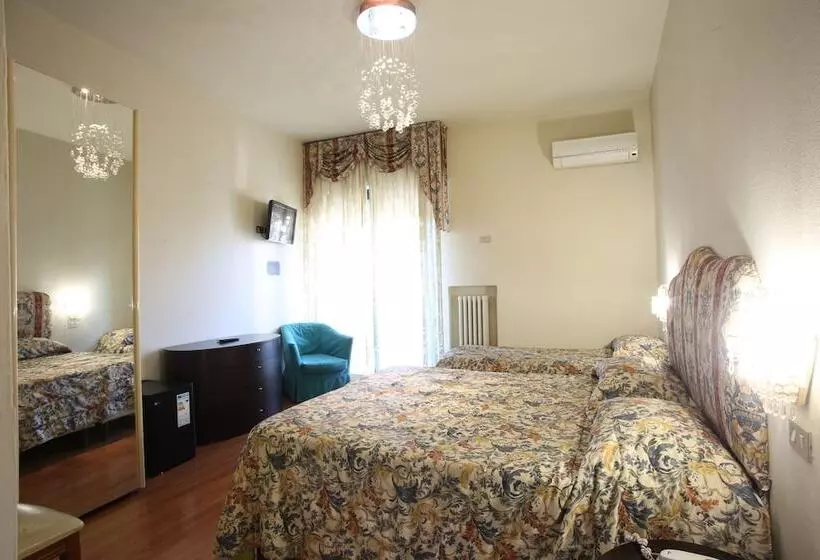 Отель Nuovo Savi