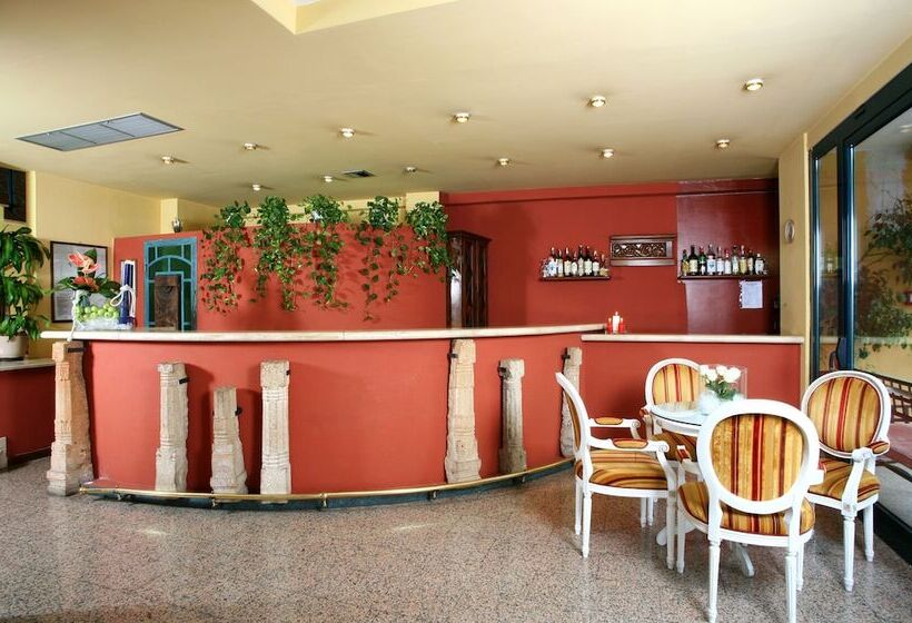 ホテル Nuovo Savi