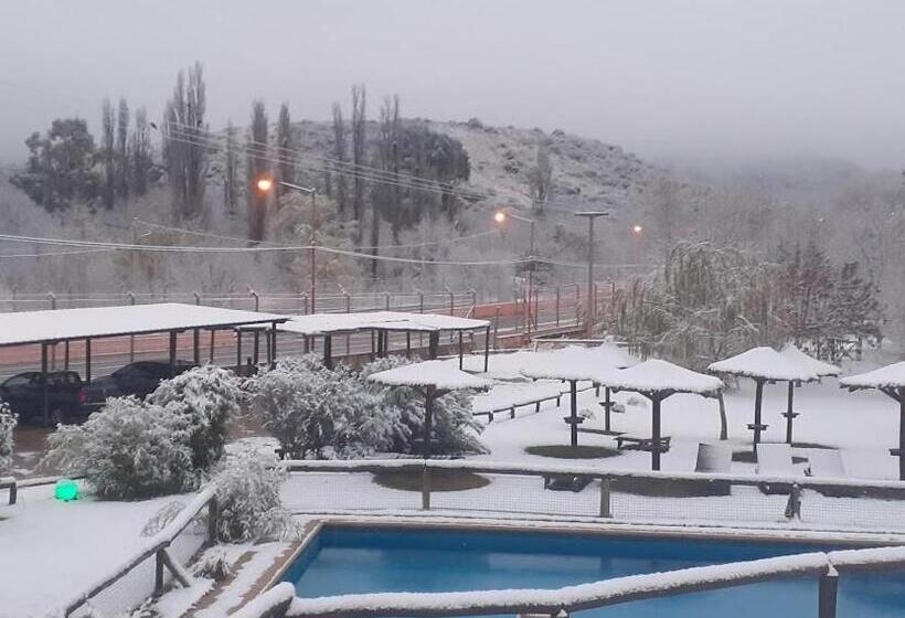 ホテル Posada Terrazas Con Pileta Climatizada