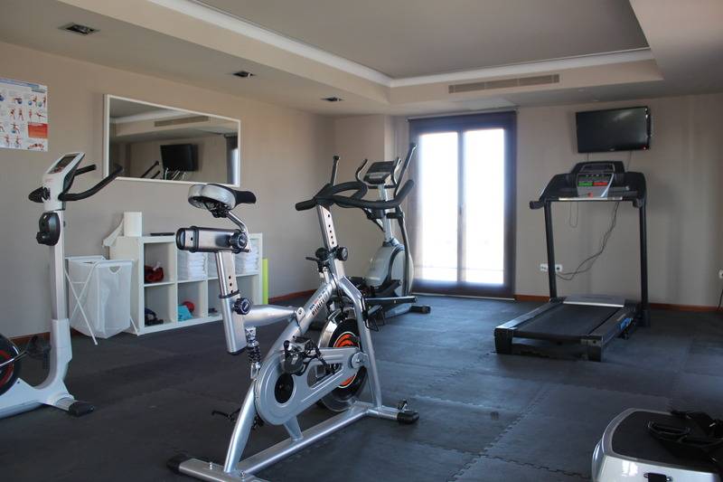 فندق Restaurante El Tollo