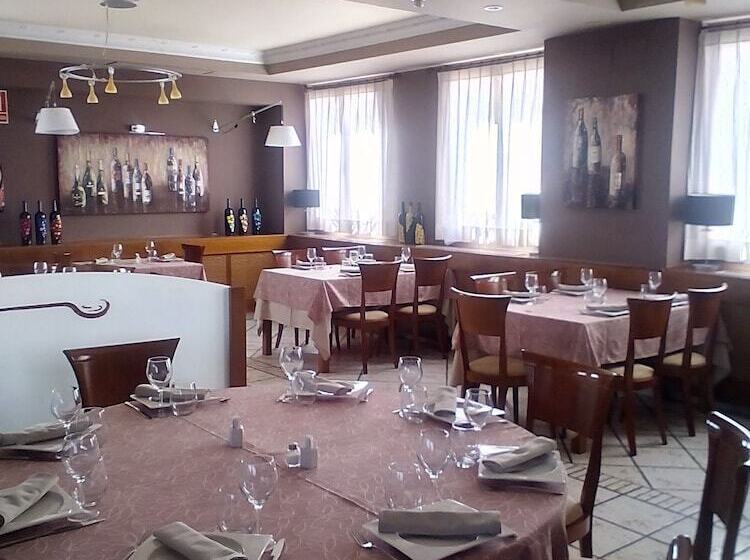 酒店 Restaurante El Tollo