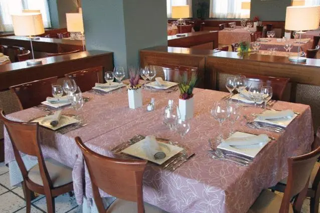 Hotel Restaurante El Tollo