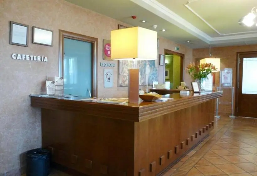 Hotel Restaurante El Tollo