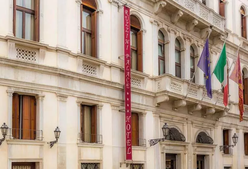 هتل Ruzzini Palace