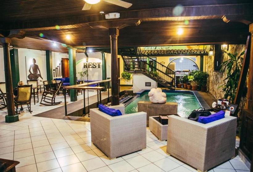 هتل San Juan De Leon