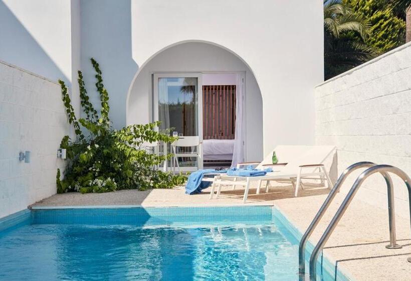 Отель So White Club Resort