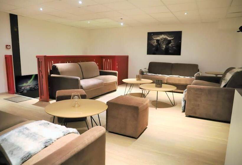 בית מלון כפרי Sowell Résidences Pierre Blanche