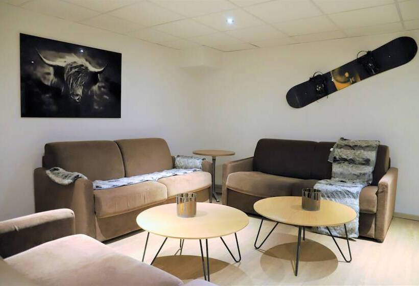 בית מלון כפרי Sowell Résidences Pierre Blanche