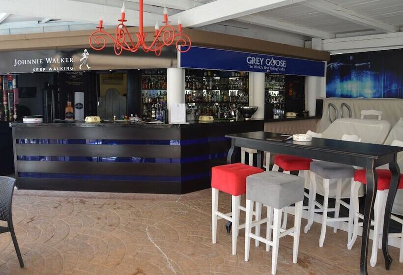 Porto Azzurro Aparthotel