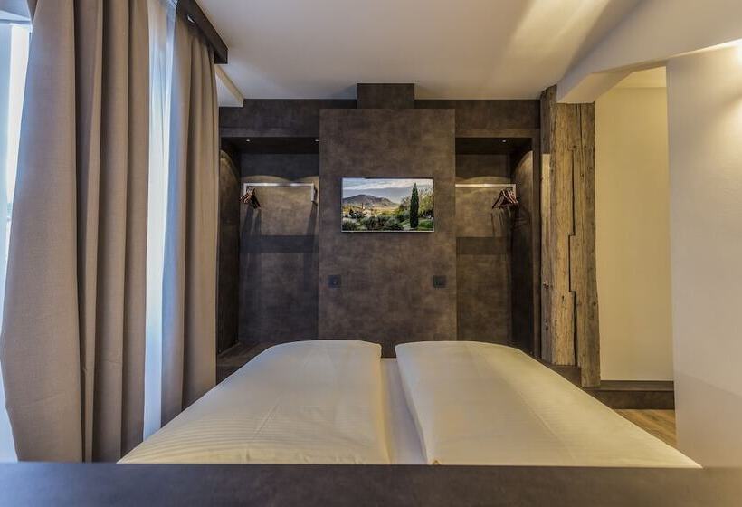 Отель Jakobslust