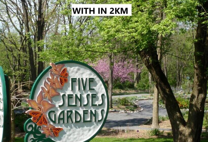 Fabhotel Chattarpur Enclave