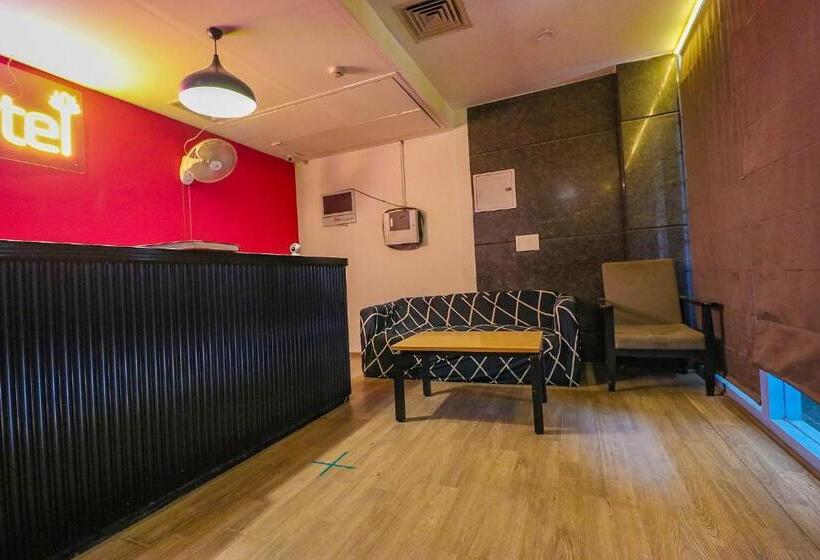 Fabhotel Chattarpur Enclave