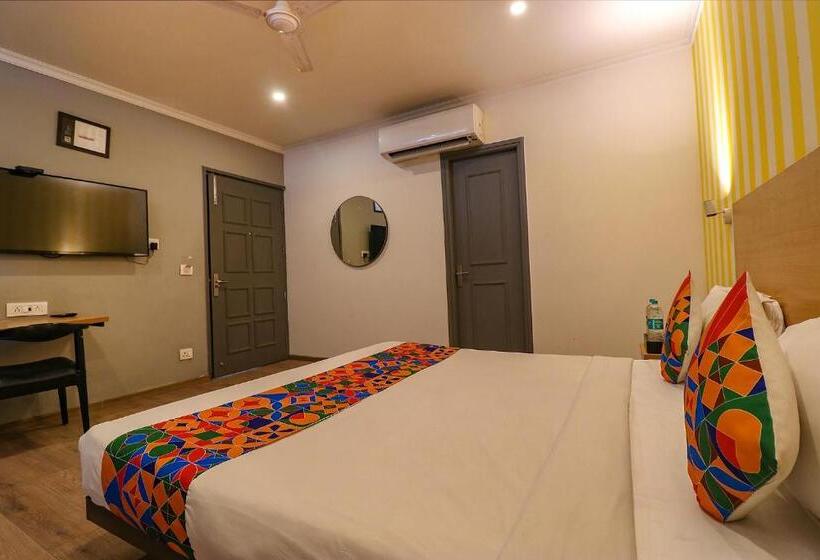 Fabhotel Chattarpur Enclave