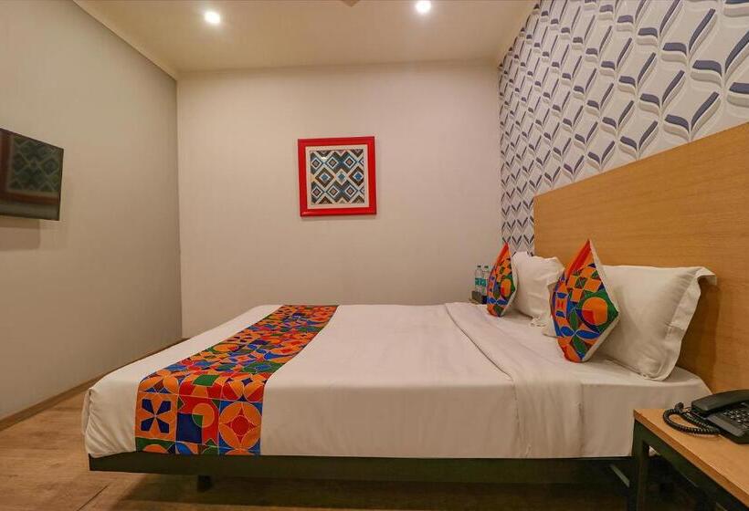 Fabhotel Chattarpur Enclave