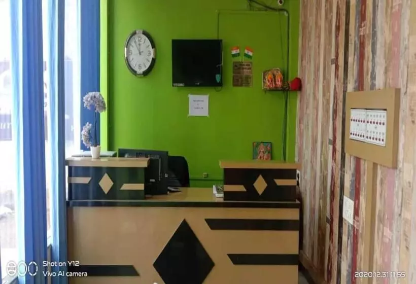 ホテル Basant Palace And Flavors Restaurant