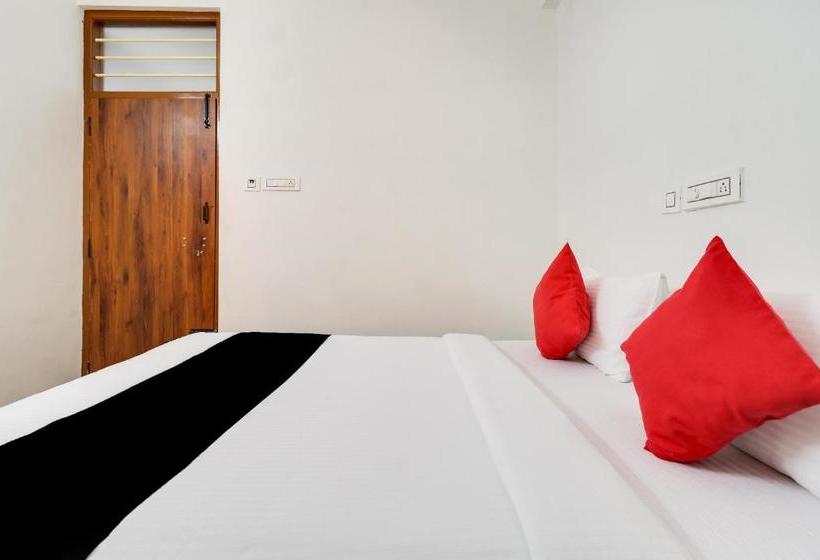 Hotel Capital O 77432 Rd