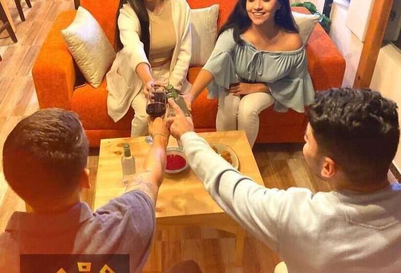 فندق Hostal Macacona