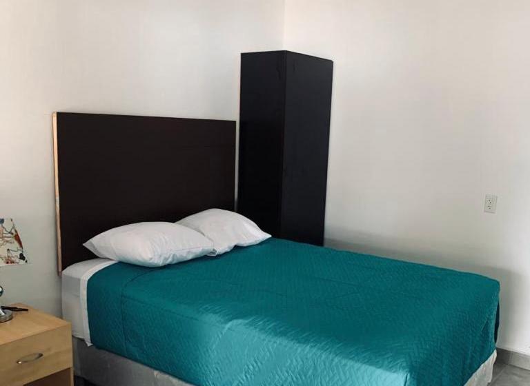 هتل Jardin De Las Marias