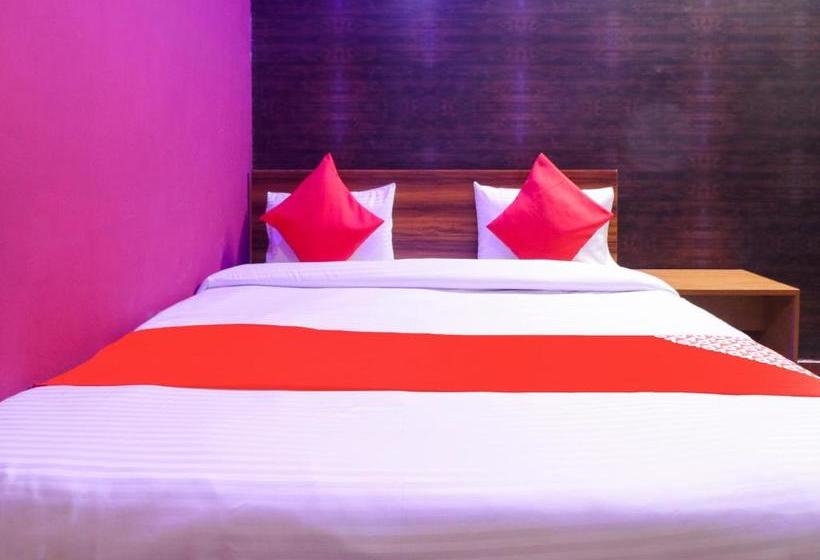 בית מלון כפרי Oyo 77443  Green