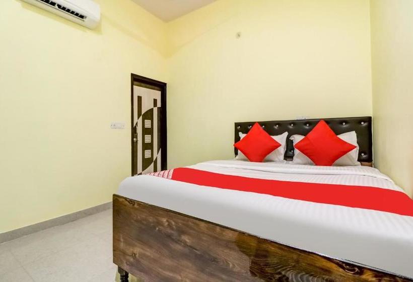 Hotel Oyo Far307  Luv Point