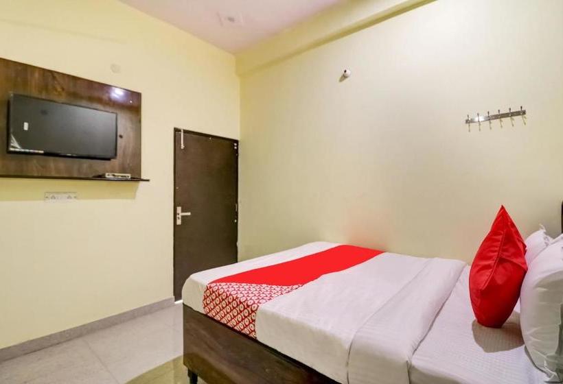 Hotel Oyo Far307  Luv Point