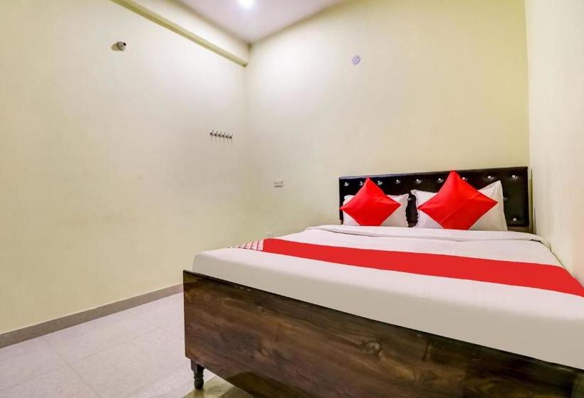 Hotel Oyo Far307  Luv Point