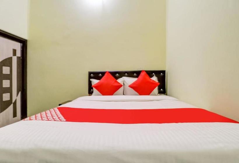 Hotel Oyo Far307  Luv Point