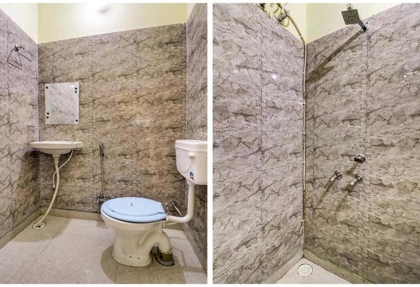 Hotel Oyo Far307  Luv Point