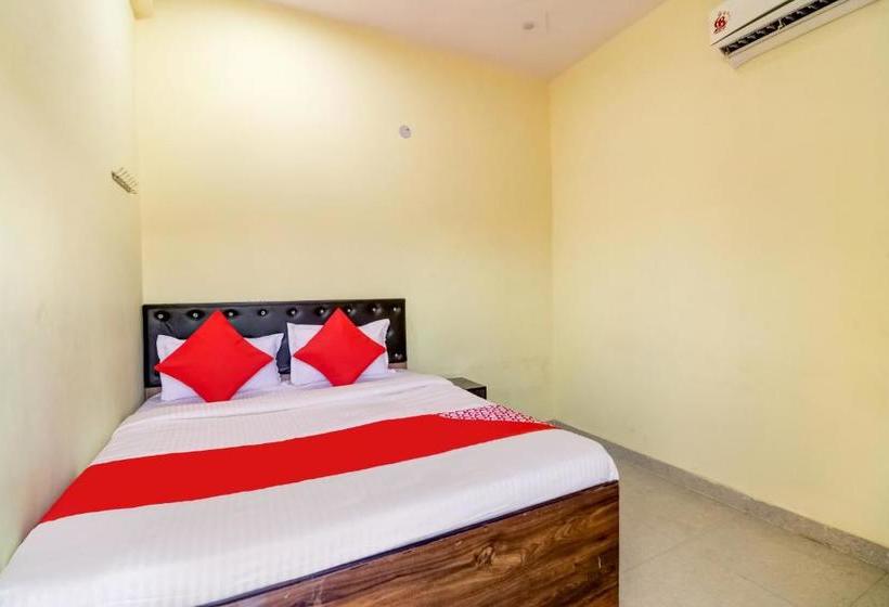 Hotel Oyo Far307  Luv Point