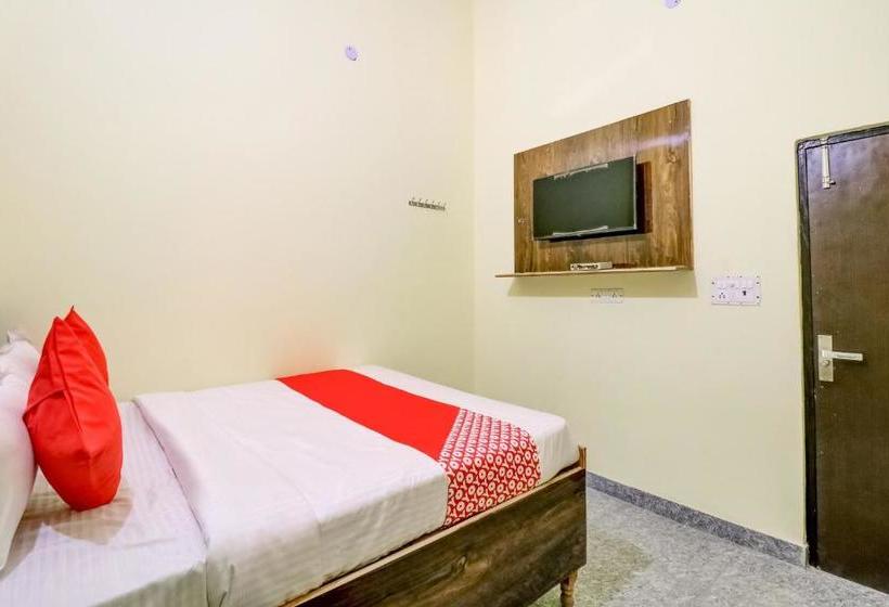 Hotel Oyo Far307  Luv Point